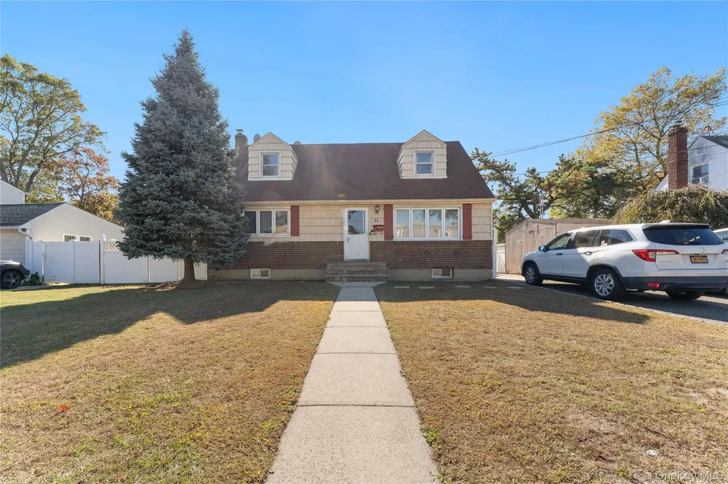 90 27th Street Copiague NY 11726