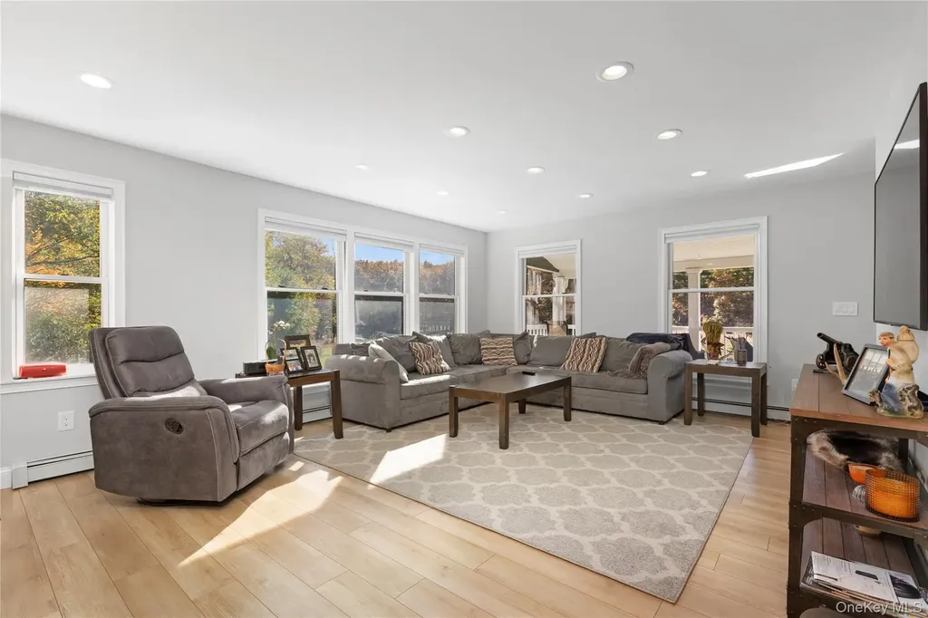 216 North Road Red Hook NY 12571