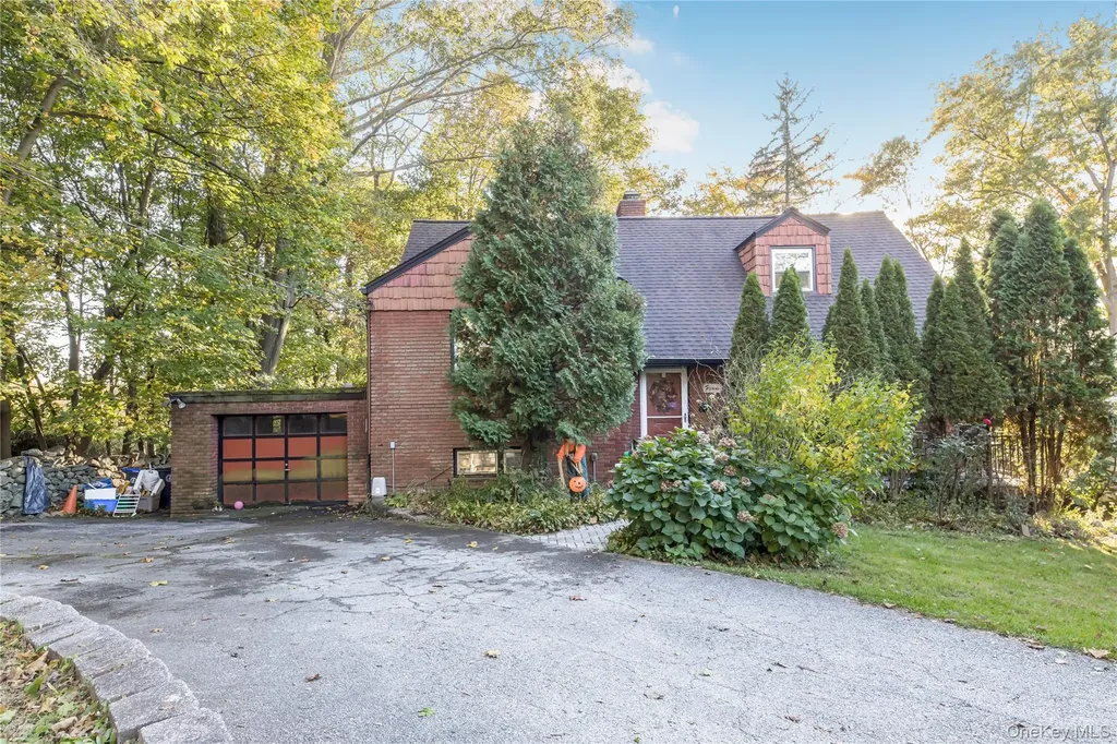 15 Wayne Way White Plains NY 10607