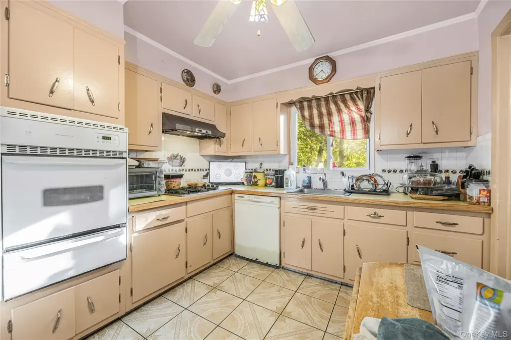15 Wayne Way White Plains NY 10607