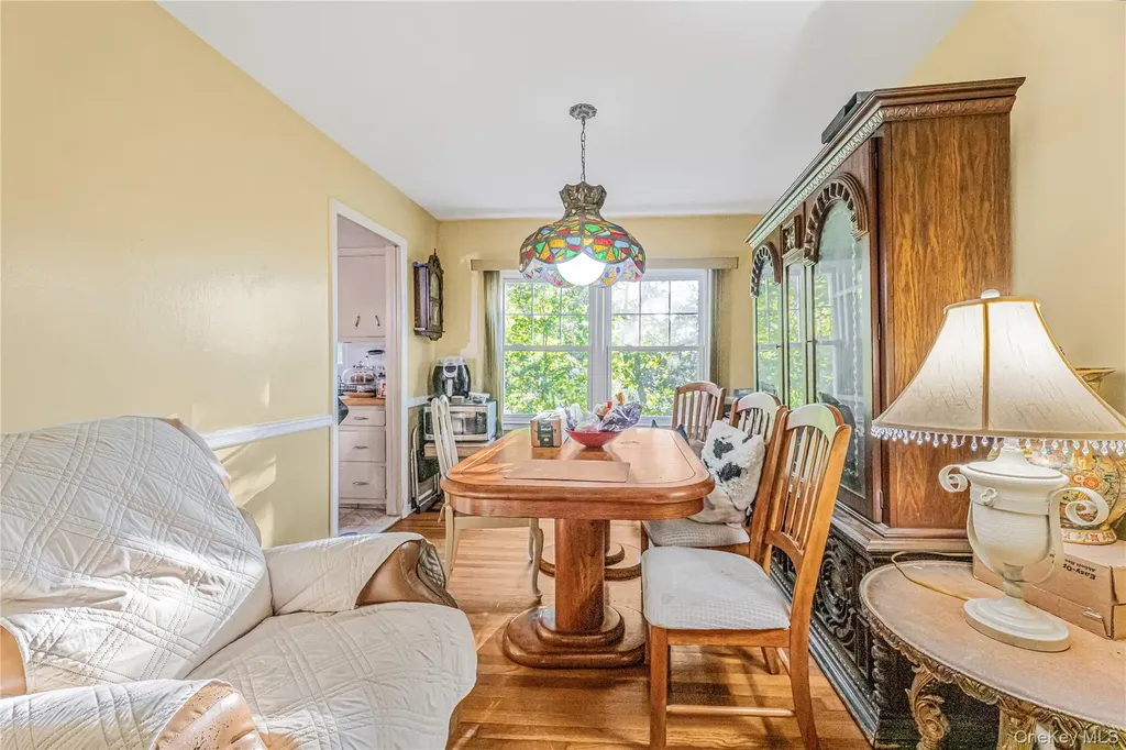 15 Wayne Way White Plains NY 10607