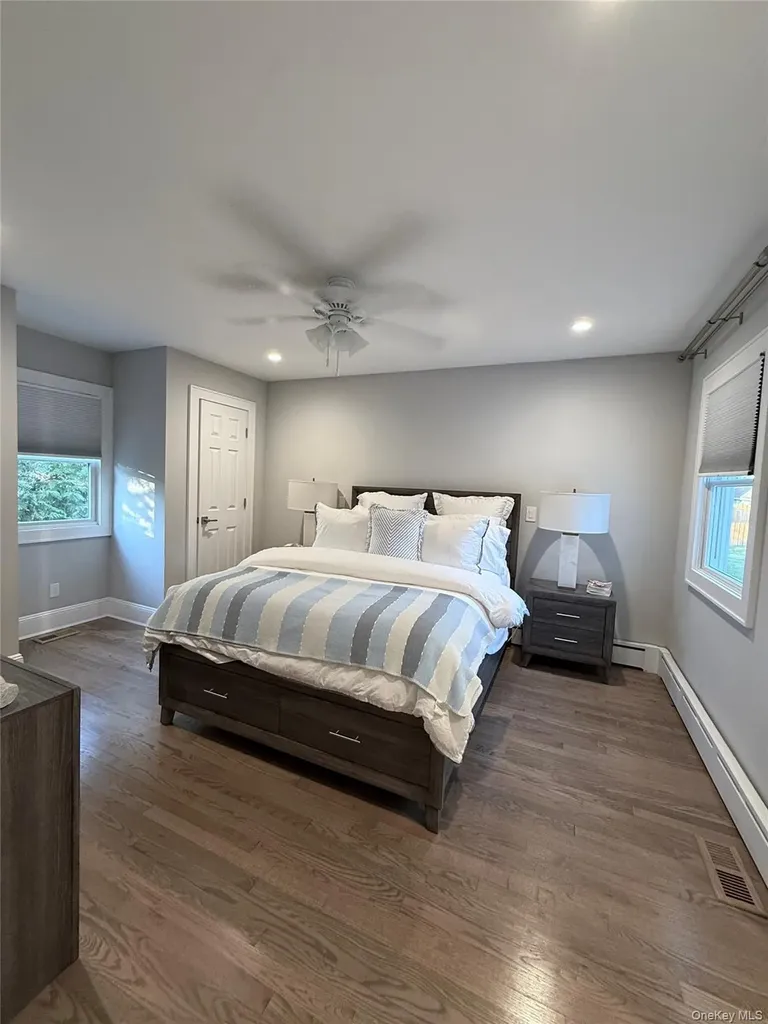 24 Pegs Lane Riverhead NY 11901
