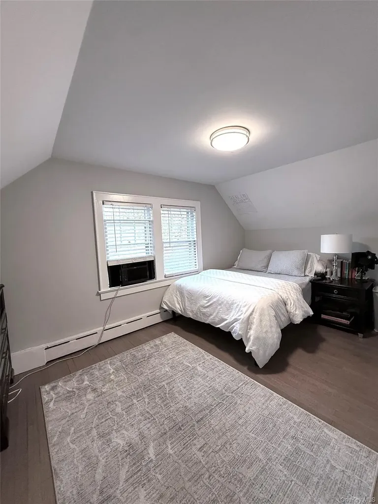24 Pegs Lane Riverhead NY 11901