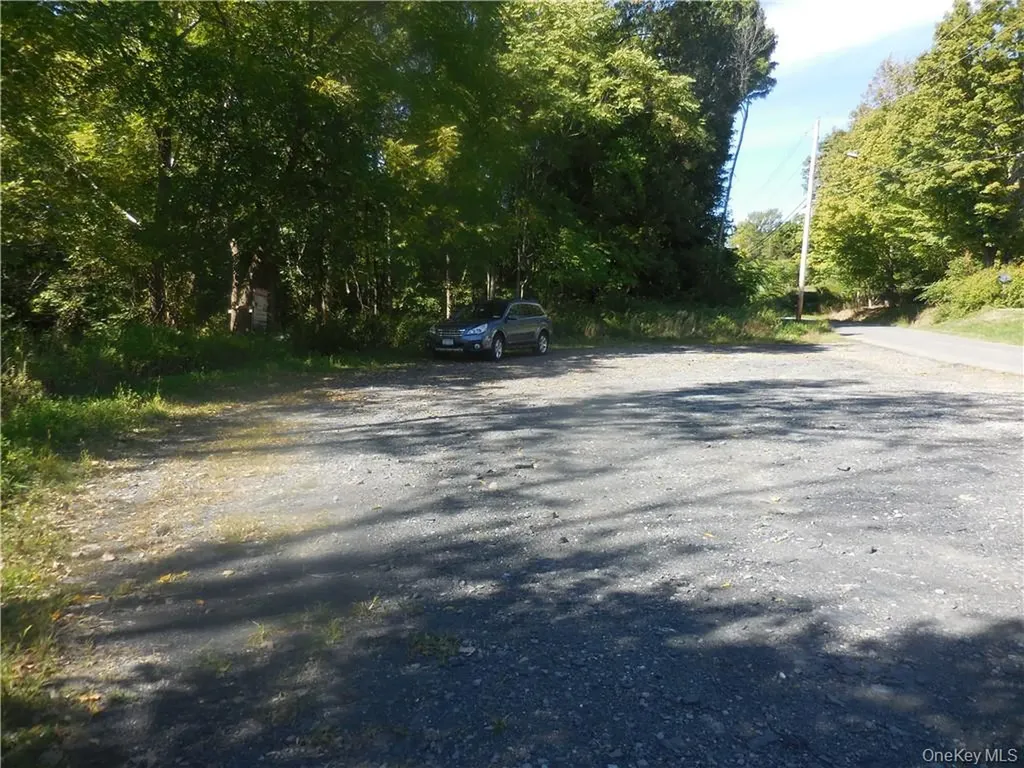 Silver Stream Road New Windsor NY 12553
