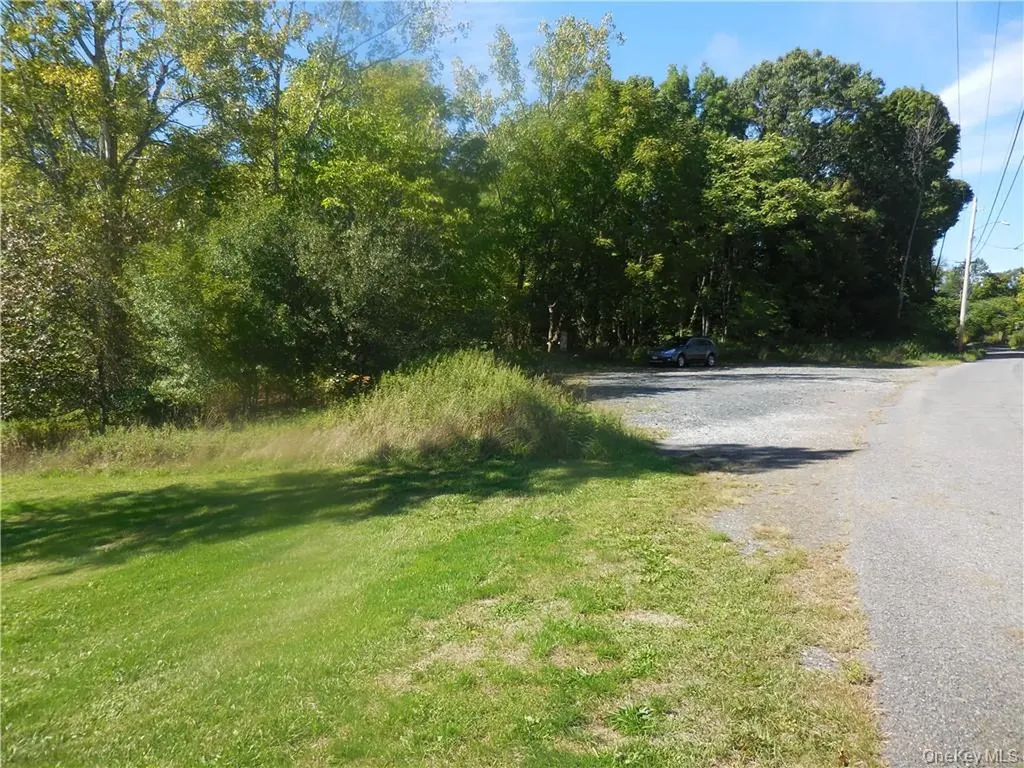 Silver Stream Road New Windsor NY 12553