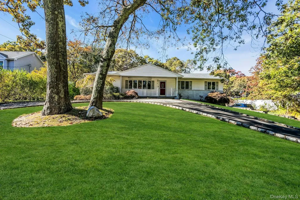 34 Winston Drive Smithtown NY 11787