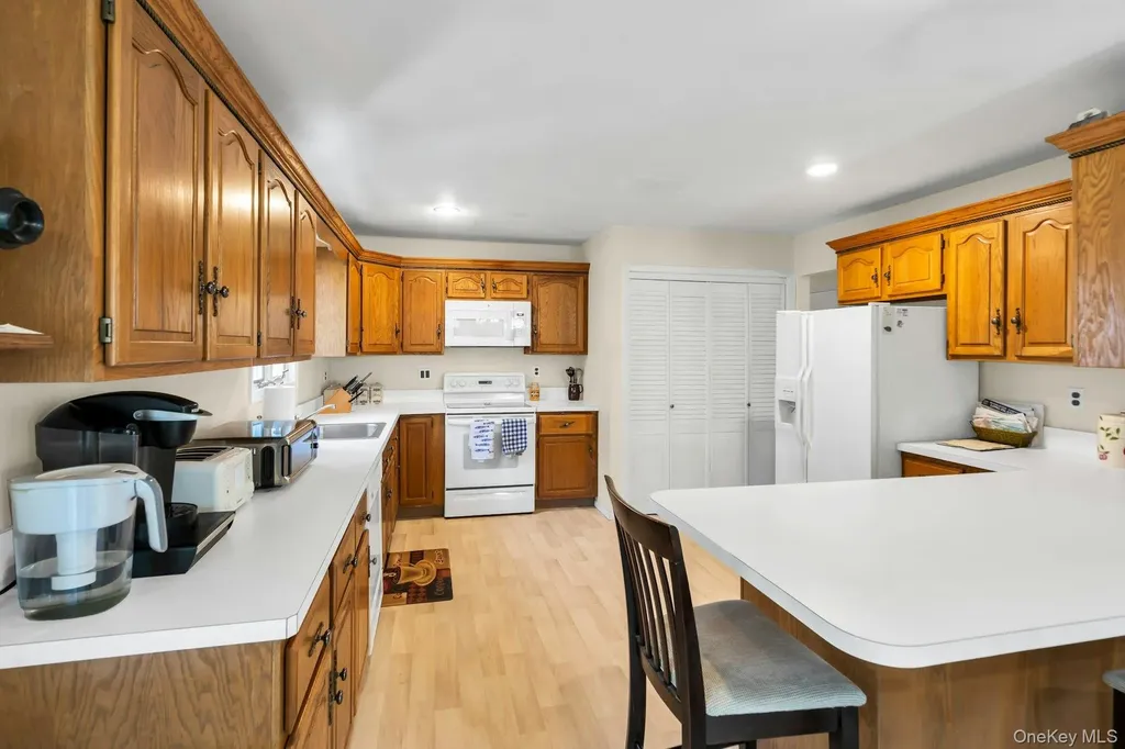 34 Winston Drive Smithtown NY 11787