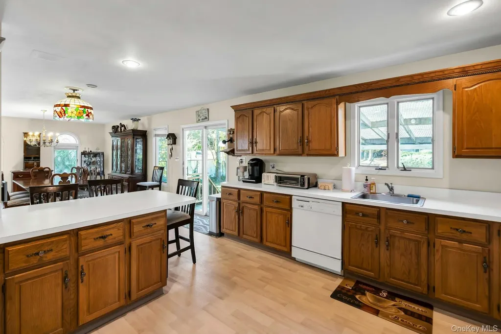 34 Winston Drive Smithtown NY 11787