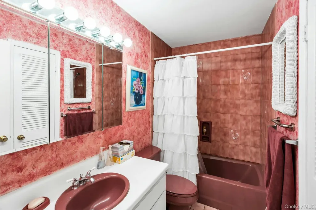 34 Winston Drive Smithtown NY 11787