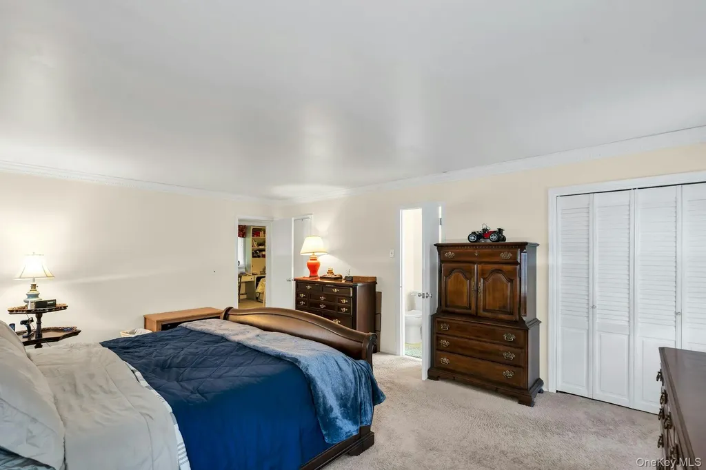 34 Winston Drive Smithtown NY 11787