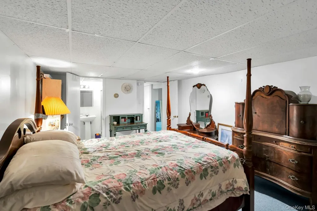34 Winston Drive Smithtown NY 11787