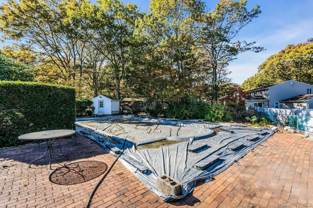 34 Winston Drive Smithtown NY 11787