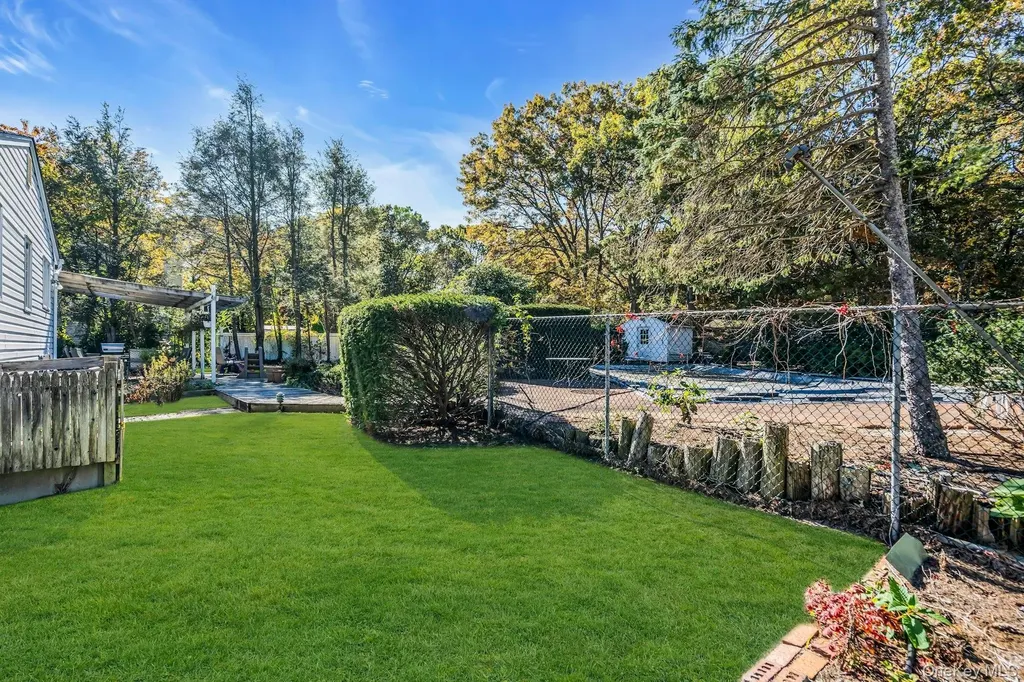 34 Winston Drive Smithtown NY 11787