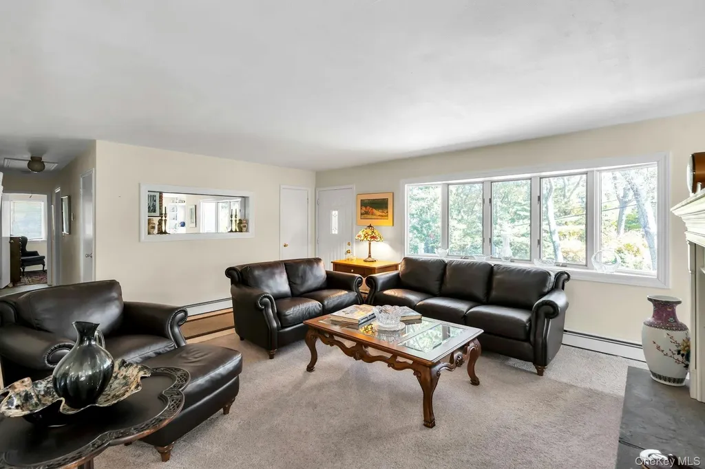 34 Winston Drive Smithtown NY 11787
