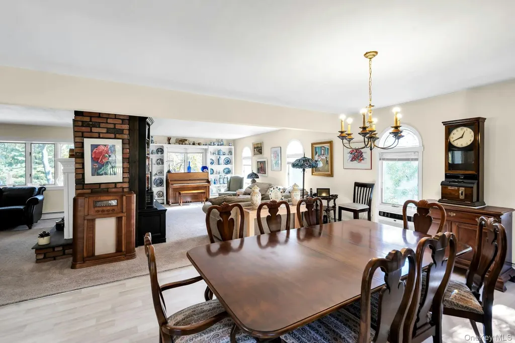 34 Winston Drive Smithtown NY 11787