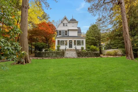 1002 Route 9w S Nyack NY 10960