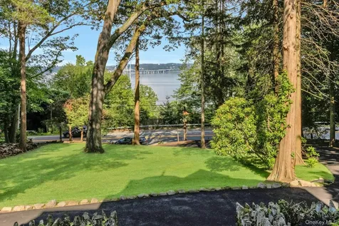1002 Route 9w S Nyack NY 10960