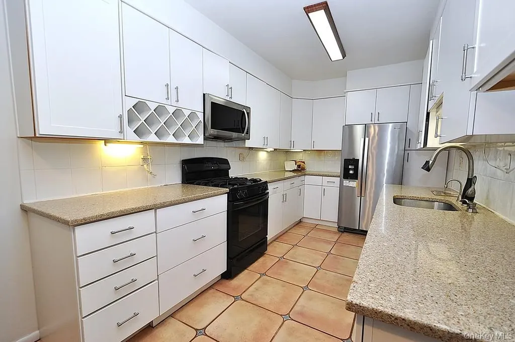 253 Garth Road Scarsdale NY 10583
