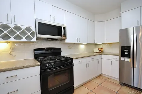 253 Garth Road Scarsdale NY 10583