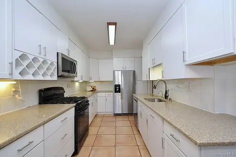 253 Garth Road Scarsdale NY 10583