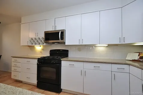 253 Garth Road Scarsdale NY 10583