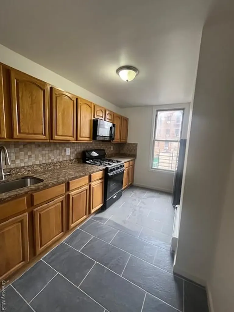 2696 Marion Bronx NY 10458