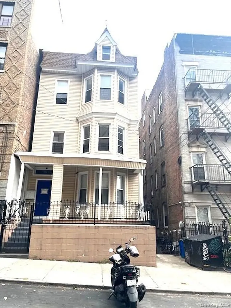 2696 Marion Bronx NY 10458