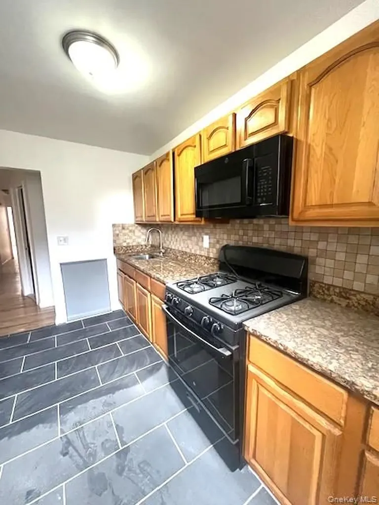 2696 Marion Bronx NY 10458