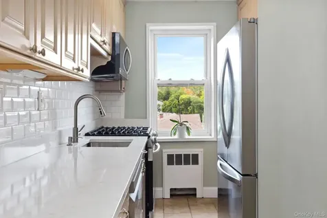 30 E Hartsdale Avenue Hartsdale NY 10530