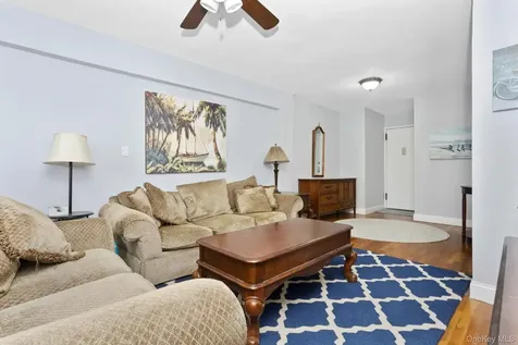 30 E Hartsdale Avenue Hartsdale NY 10530
