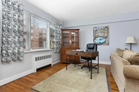 30 E Hartsdale Avenue Hartsdale NY 10530