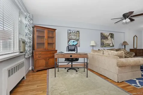 30 E Hartsdale Avenue Hartsdale NY 10530