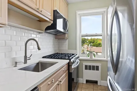 30 E Hartsdale Avenue Hartsdale NY 10530