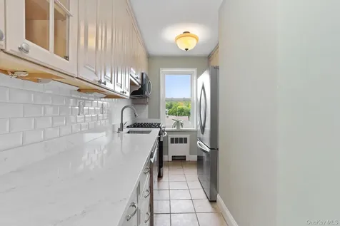30 E Hartsdale Avenue Hartsdale NY 10530