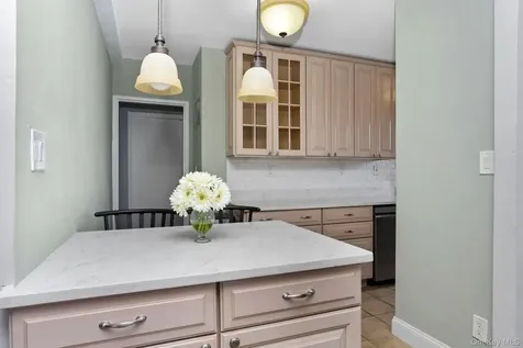 30 E Hartsdale Avenue Hartsdale NY 10530