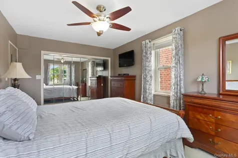 30 E Hartsdale Avenue Hartsdale NY 10530