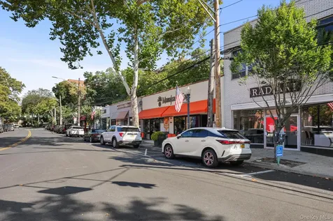 30 E Hartsdale Avenue Hartsdale NY 10530