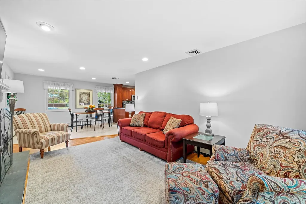 314 Brookville Avenue Islip NY 11751