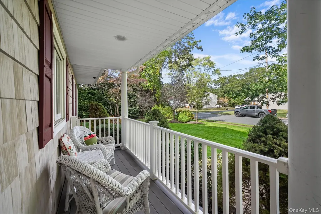 314 Brookville Avenue Islip NY 11751
