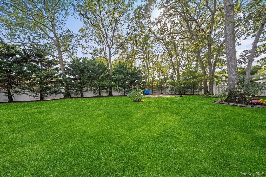 314 Brookville Avenue Islip NY 11751