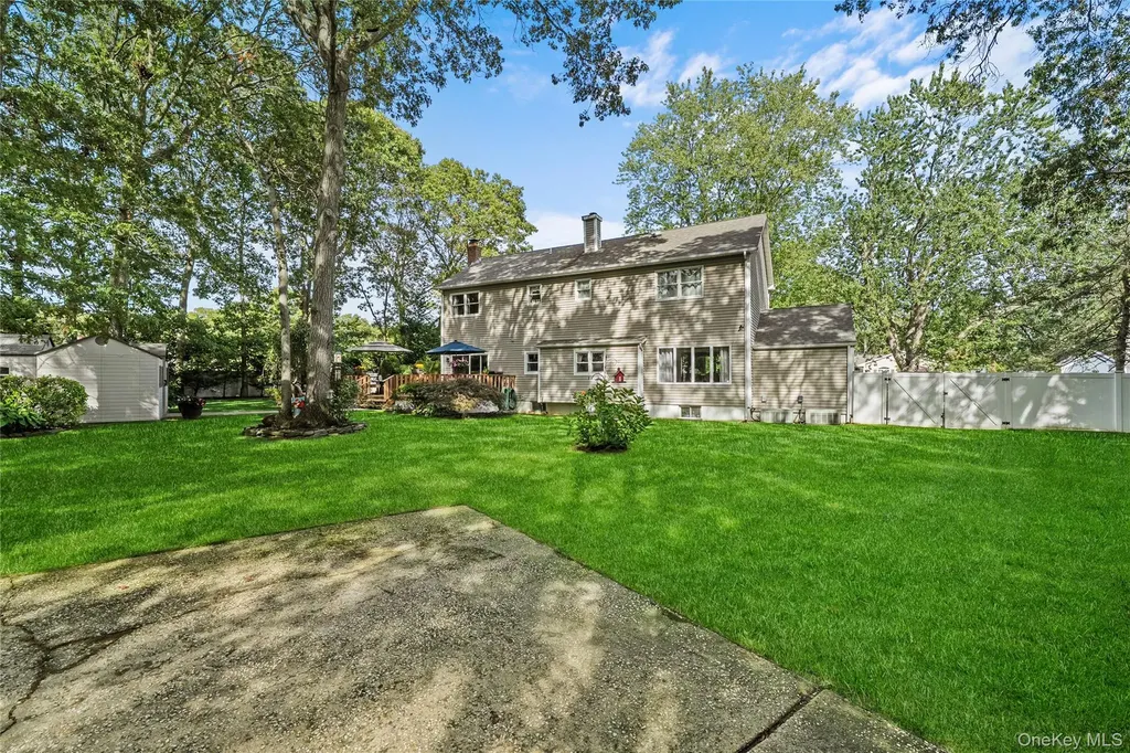 314 Brookville Avenue Islip NY 11751