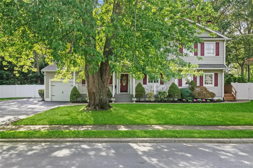 314 Brookville Avenue Islip NY 11751