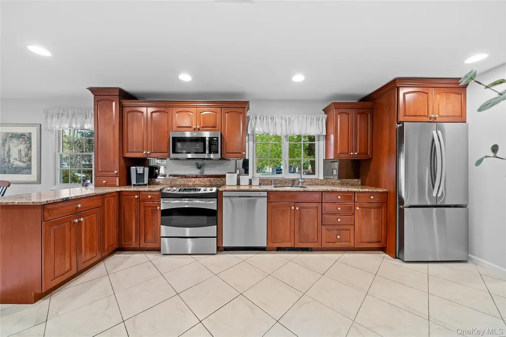 314 Brookville Avenue Islip NY 11751