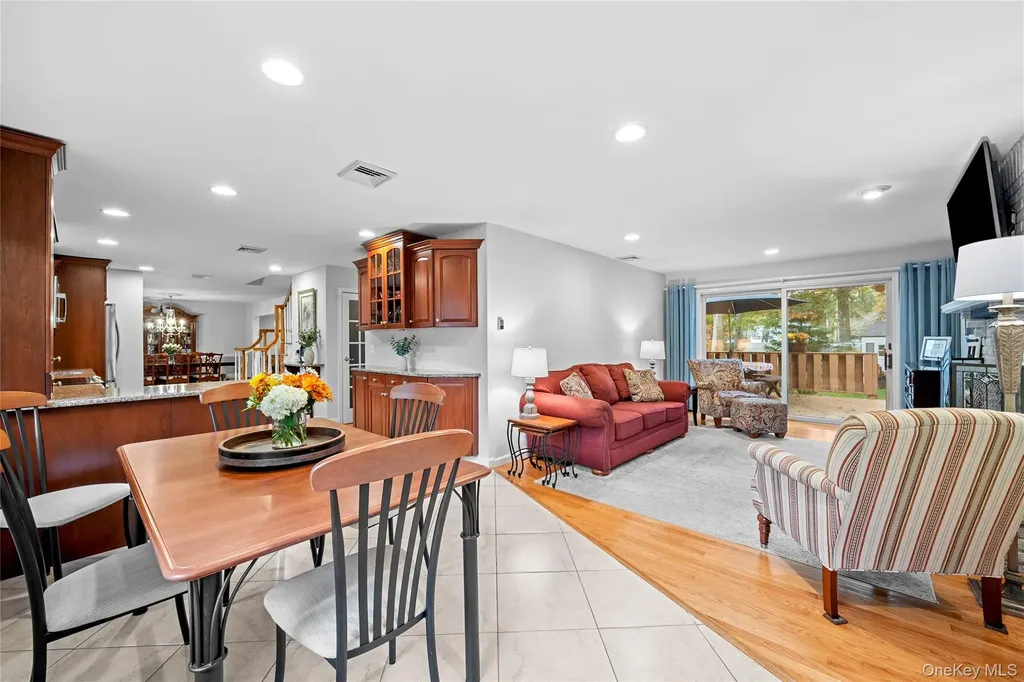 314 Brookville Avenue Islip NY 11751