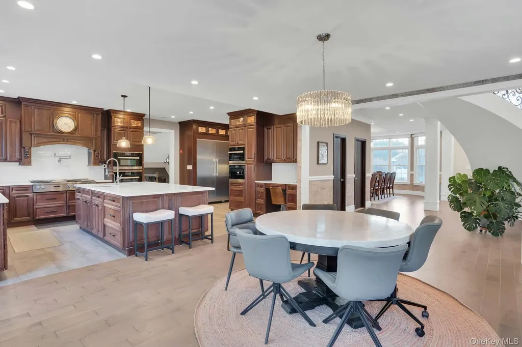 108 Fig Drive Dix Hills NY 11746