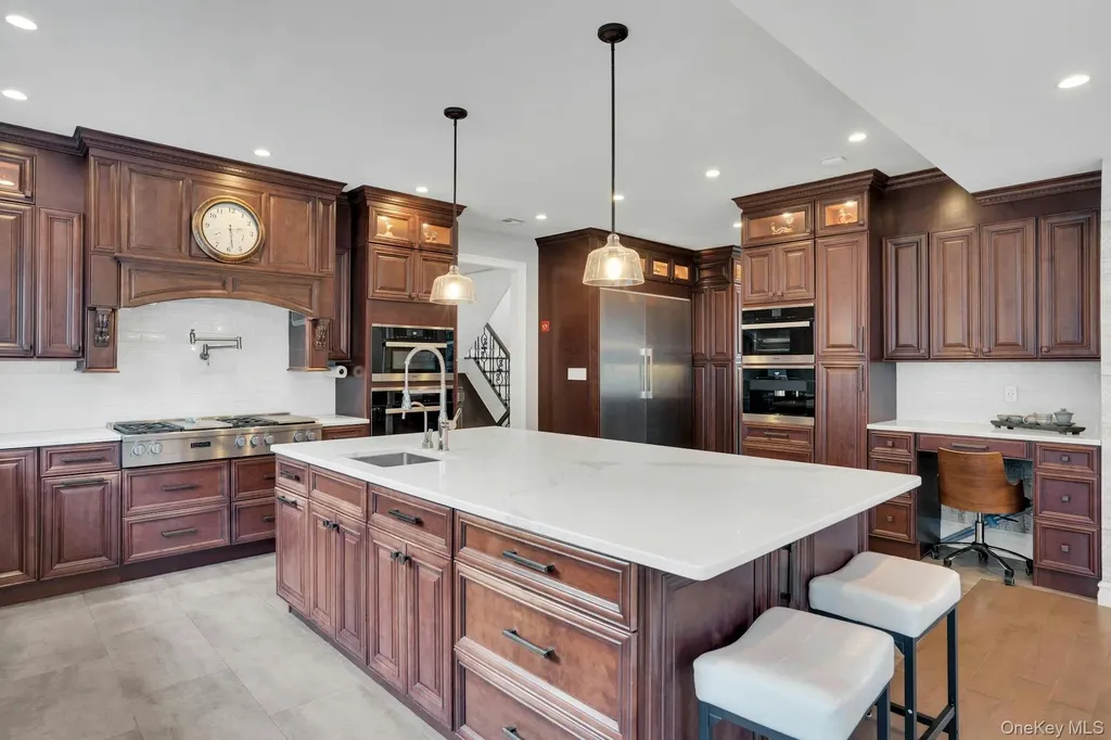 108 Fig Drive Dix Hills NY 11746