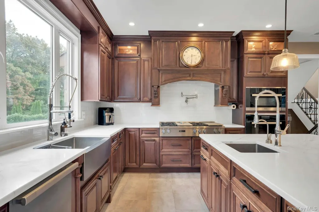 108 Fig Drive Dix Hills NY 11746