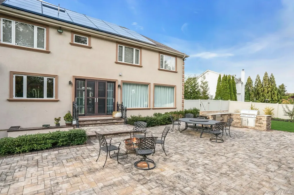 108 Fig Drive Dix Hills NY 11746