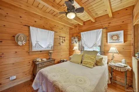 129 Hallock Road Barryville NY 12719