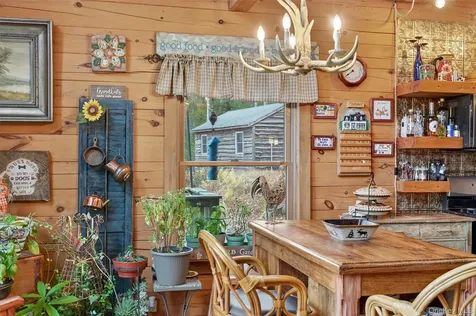 129 Hallock Road Barryville NY 12719